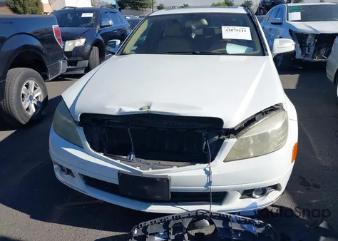 2008 Mercedes-Benz C 300 Luxury/Sport из США, поврежденный, VIN WDDGF54X28R018658